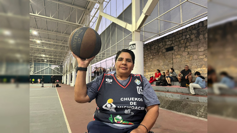 ¡Campeona! Griselda Raya, deportista sobre silla de ruedas que inspira a jóvenes michoacanos