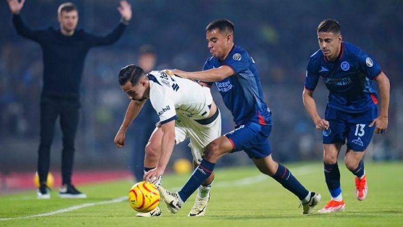 Pumas y Cruz Azul empatan sin goles; Chivas sorprende a Rayados en la Liga MX  