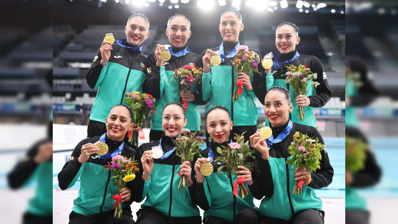 Equipo mexicano de nado sincronizado gana en el Mundial de París 