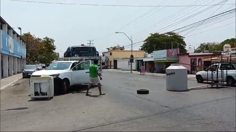 Continúan los apagones en Yucatán; habitantes realizan nuevos bloqueos 