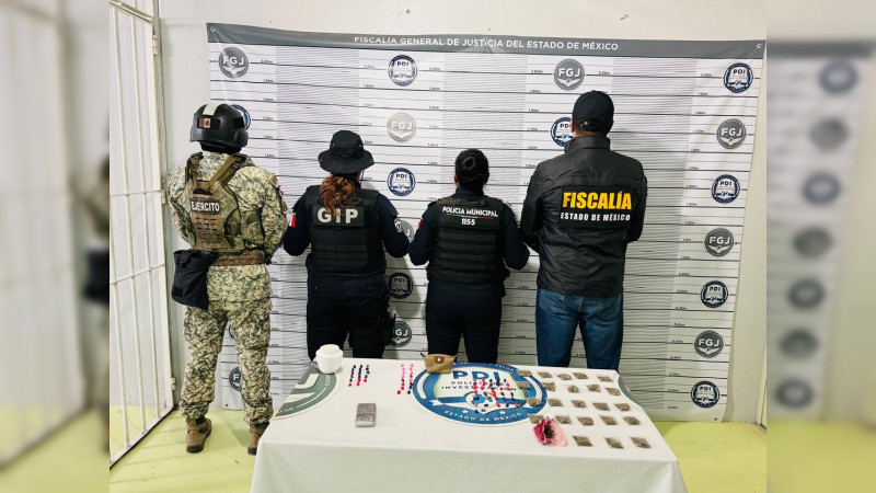 Fiscalía Regional de Nezahualcóyotl revienta tiendita de droga en Chimalhuacán  