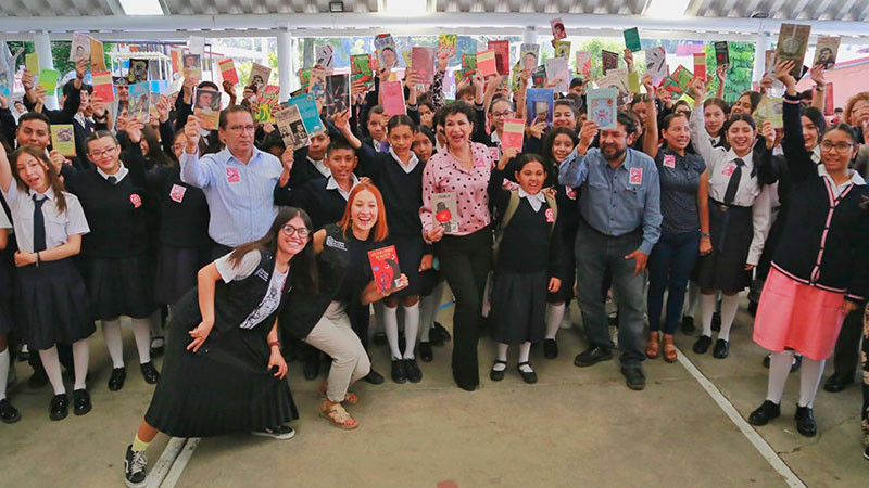 Sectores de educación y cultura llevan libros y actividades de fomento a la lectura a más de 600 escuelas 