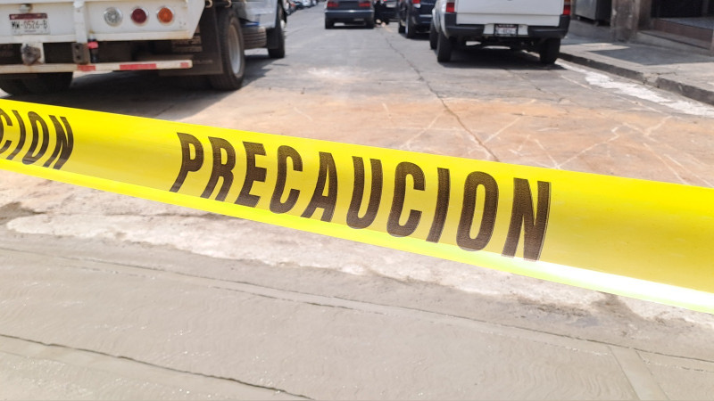 Abandonan 3 cuerpos dentro de automóvil, en Acapulco, Guerrero 