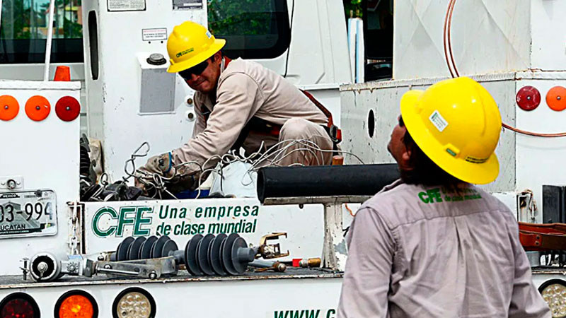 Retienen a empleados de la CFE por apagones en Mulchechén, Yucatán 