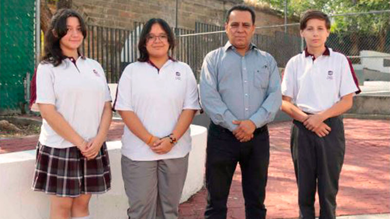 Alumnos de la Universidad Autónoma de Guadalajara van a campamento de ciencia y tecnología en Florida  