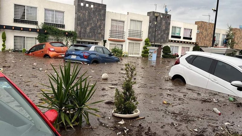Inundaciones dejan una persona sin vida en Chalco, Estado de México 