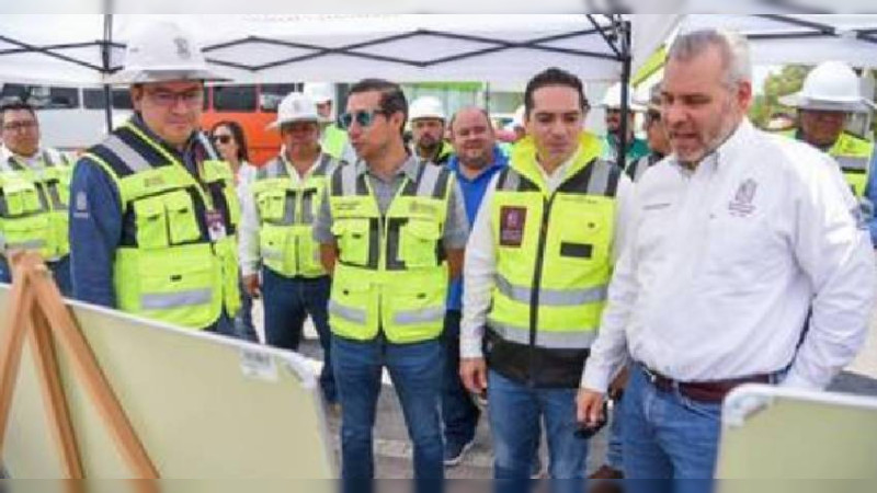 Gobernador inspecciona construcción del puente vehicular de Villas del Pedregal, en Morelia, Michoacán 