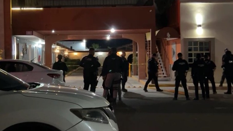 Sujetos armados irrumpen en hotel de Caborca, Sonora y abren fuego en su interior 