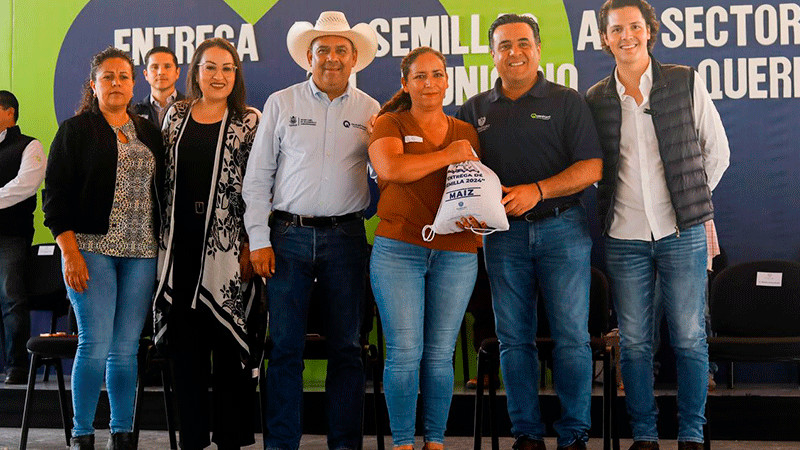 Entrega Municipio de Querétaro 15 toneladas de maíz  