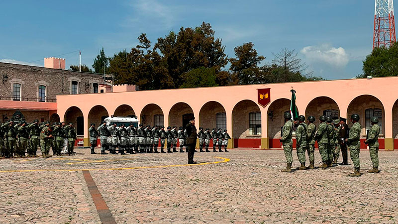 Rinde protesta Comandante del XII Batallón de Infantería, Coronel, Miguel Ángel Nájera 