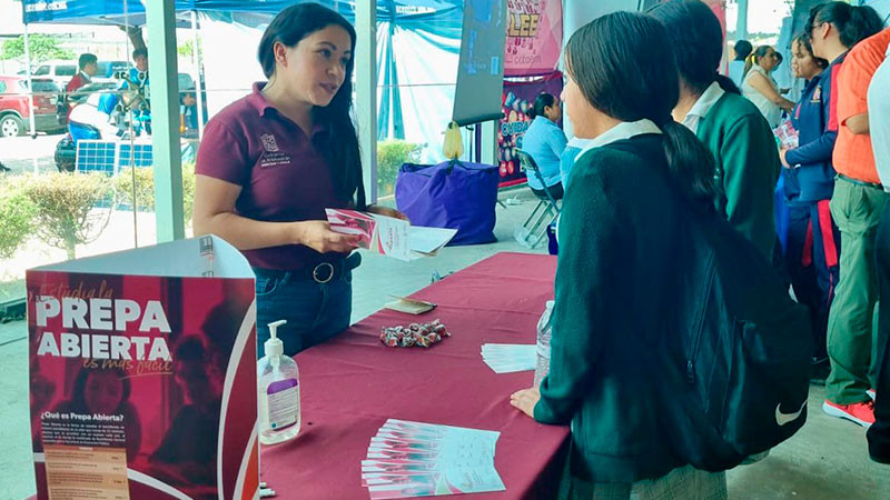 Conoce estas opciones en Michoacán para estudiar la prepa sin dejar de trabajar 