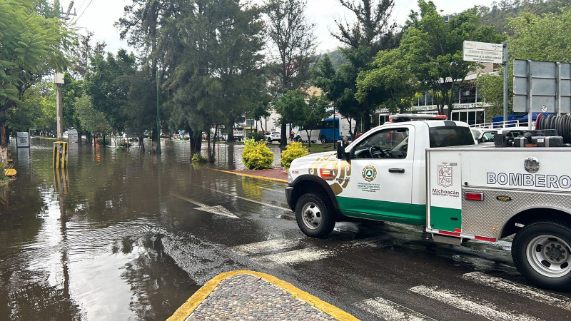 Atiende PC estatal inundaciones y encharcamientos en Morelia