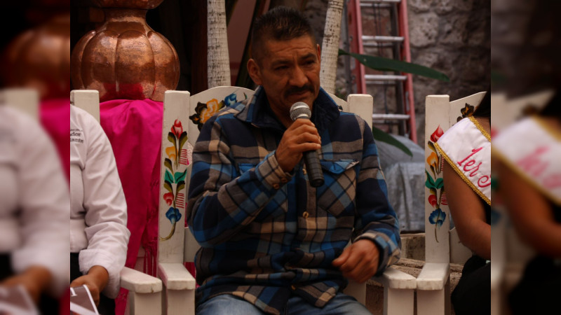 Artesanos del cobre cambian las artesanías por utilitarios 