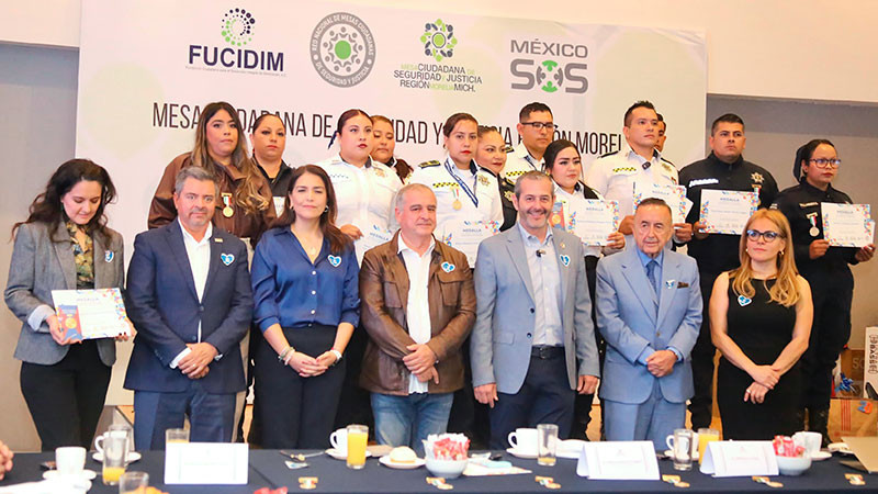 Entregan el Mérito Cívico en Seguridad Ciudadana a la Policía Morelia 