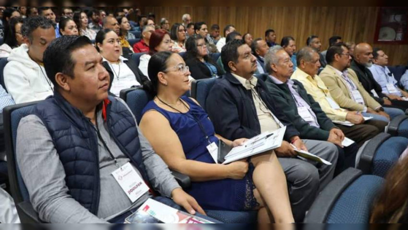 Nueva Escuela Mexicana impulsa la mejora curricular: docente 