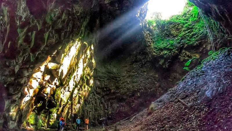 Este verano descubre el misterioso cerro Hueco de Quiroga 