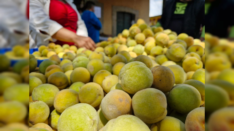 Inicia la Feria de la Pera de Ucareo; destaca Sader valor agregado a producción agrícola