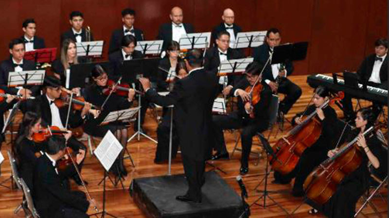 Vibrantes interpretaciones de la Orquesta de Cámara de la UAG 