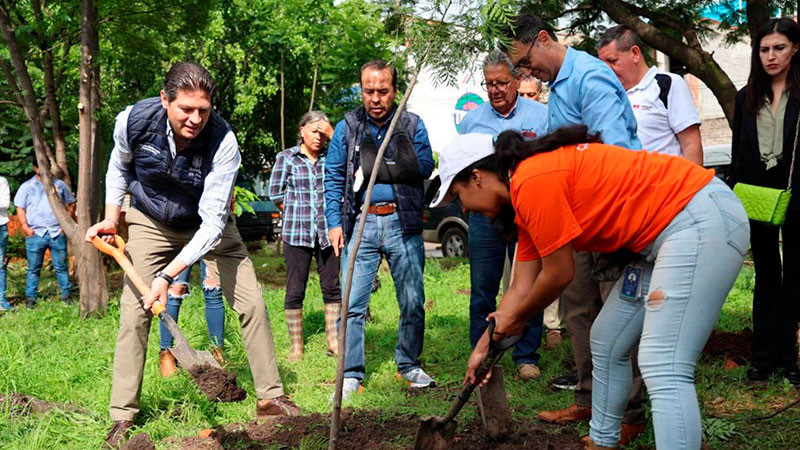 Gobierno de Morelia interviene Parque Lineal Bicentenario 