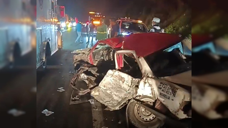 Accidentes en la Autopista Siglo XXI dejan tres heridos graves, en Michoacán 