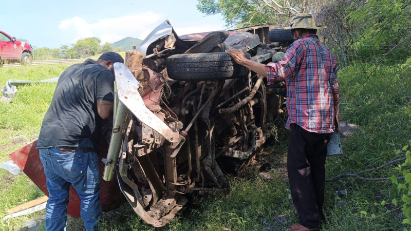 Accidentes en la Autopista Siglo XXI dejan tres heridos graves, en Michoacán 