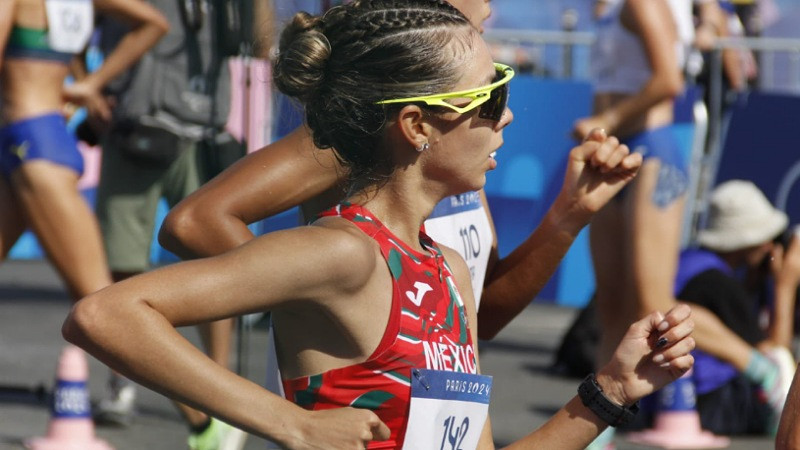 Alegna González y Ever Palma finalizan en el top 5 en marcha relevo mixto de París 2024 