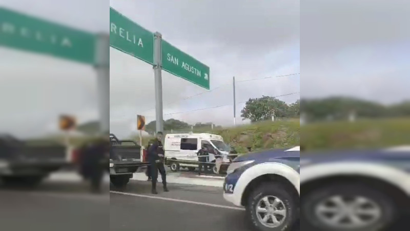 Hallan dos cuerpos en carretera Morelia - Salamanca: Estaban maniatados 