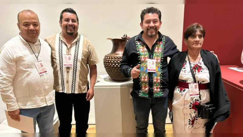 Premian a 4 artesanos michoacanos en concurso de Grandes Maestros 