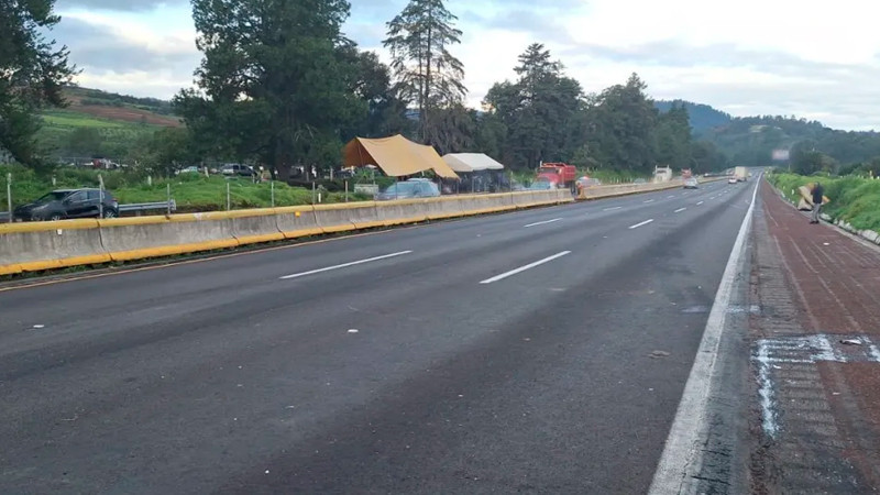 Retiran bloqueo de ejidatarios y reabren la México-Puebla 