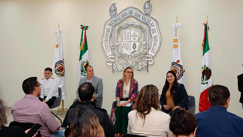 Formemos un equipo fuerte para tener una Universidad abierta, para todas y todos: Rectora   