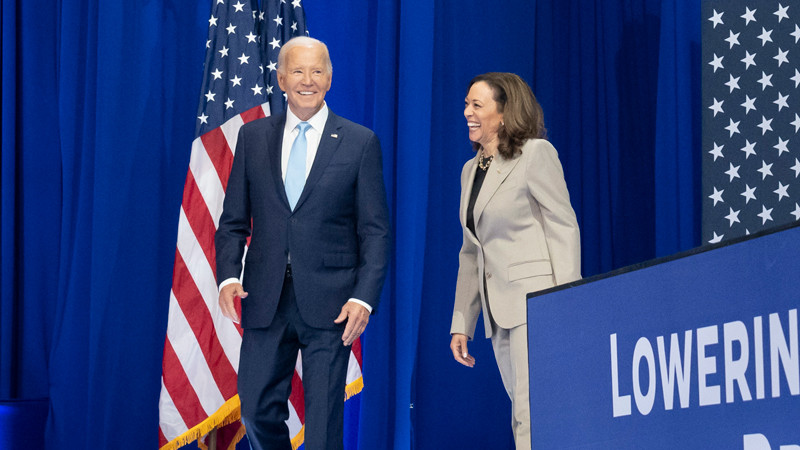 Elecciones serán un "punto de inflexión" en la historia de EEUU, advierte Biden 