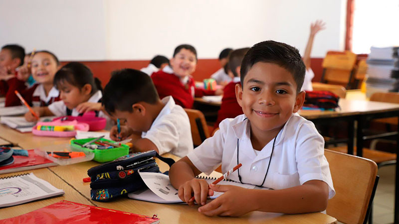 Este lunes, en Michoacán regresan a las aulas más de 959 mil alumnos 