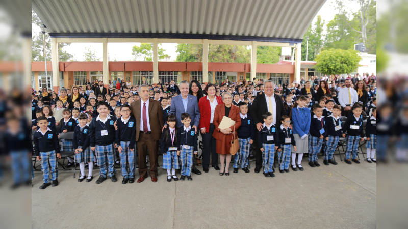 Con presencia del Gobierno de Michoacán arranca ciclo escolar en todo el estado