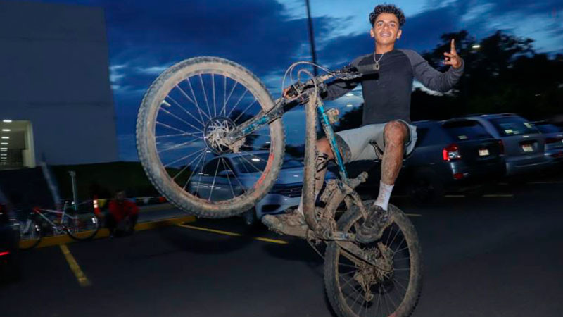 Miles de personas se han sumado a pedalear en la Rodada Nicolaita 