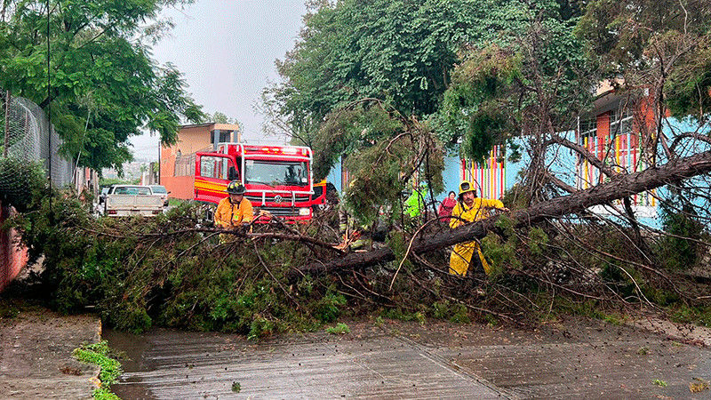 Cumple Ayuntamiento de Morelia 17 horas de atención ininterrumpida por lluvias