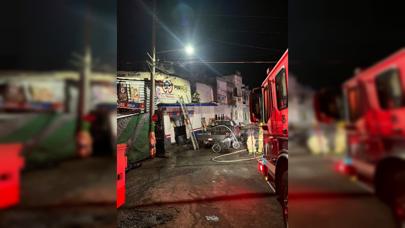 Se incendia forrajera en Tangancícuaro, Michoacán, hay millonarias pérdidas