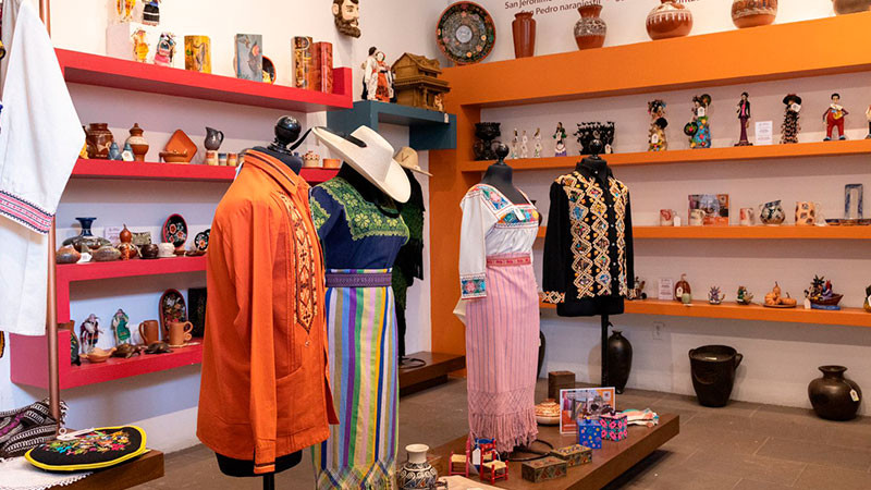 Adquiere la ropa y accesorios para estas fiestas patrias en la Casa de las Artesanías de Michoacán  