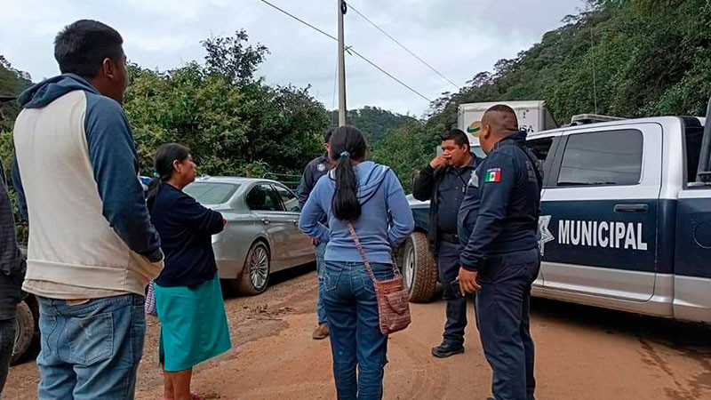  Localizan a dos hombres desaparecidos tras deslave en Pinal de Amoles, Querétaro