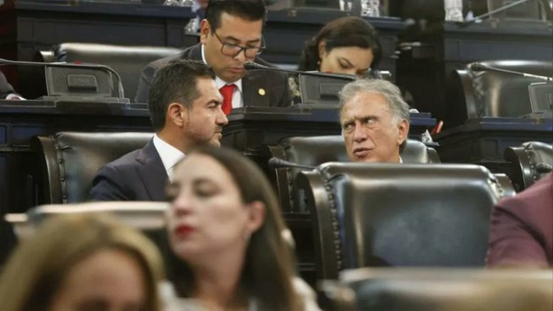 AMLO niega haber hecho un pacto con el Clan Yunes para aprobación de reforma judicial 