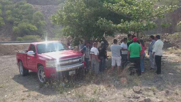 Suspenden búsqueda de personas desaparecidas en la presa Infiernillo, en Michoacán  - Foto 5 