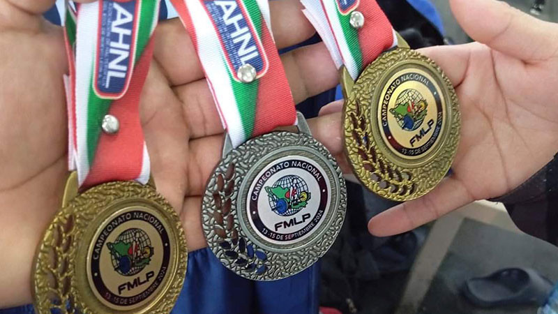 Conquista estudiante de COBAQ tres medallas en Campeonato Nacional de Levantamiento de Pesas 