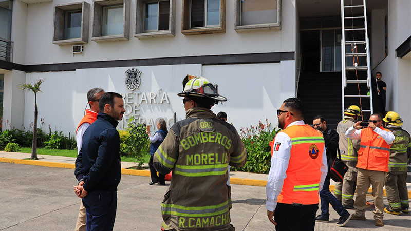 Encabeza Alfonso Martínez simulacro de sismo en oficinas del Gobierno Municipal  