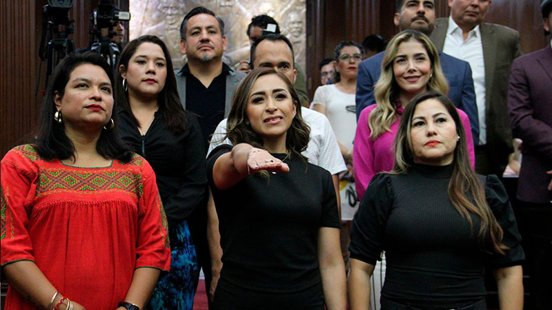 Rinde protesta Grecia Jennifer Aguilar Mercado, nueva diputada local de la 76 Legislatura de Michoacán 