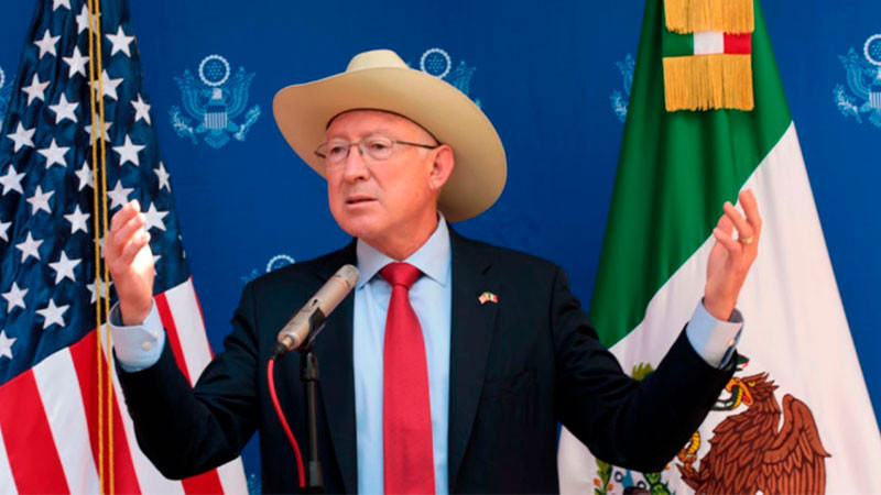 Ken Salazar responde a AMLO: EU no es responsable de la violencia en Sinaloa 