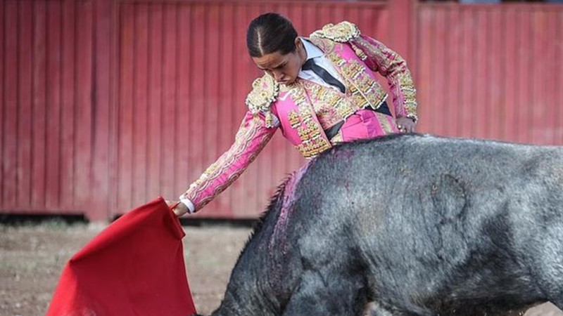 Volverá Paola San Román al redondel de su doctorado, la Monumental de Morelia 