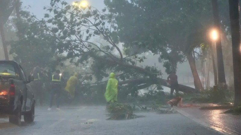 'Helene' se convierte en huracán categoría 1; se acerca a Quintana Roo 