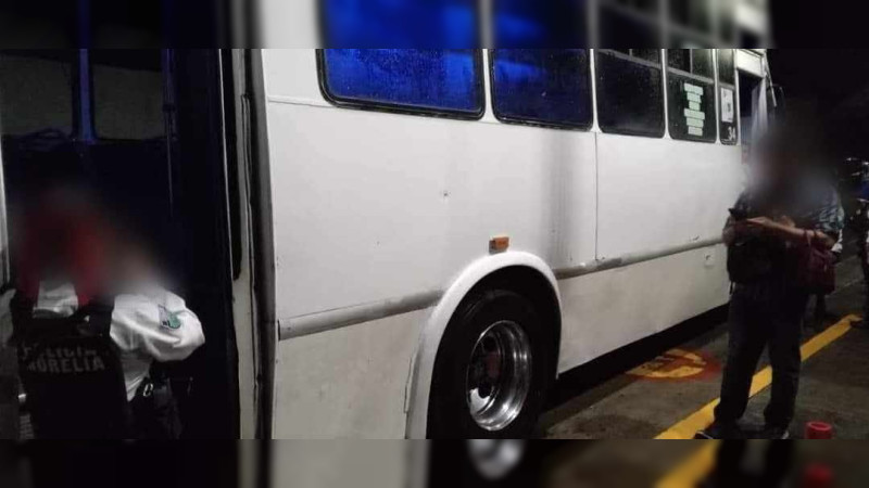 Conflicto vial entre conductor y camionero termina a balazos en Morelia, Michoacán: Hay un detenido 