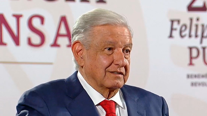 AMLO firma convenio que asegura beneficiará a 7 mil ex trabajadores electricistas 