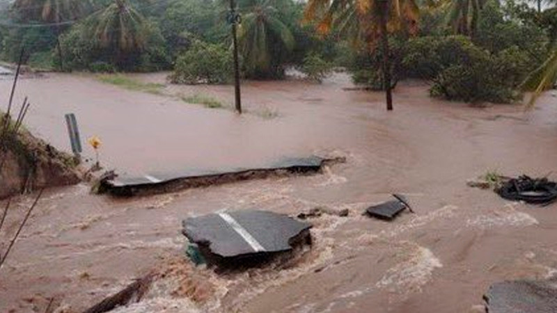 Reportan 13 muertos y 150 rescates con lancha en Guerrero, por paso de ‘John’; mantienen alerta en Colima y Michoacán 