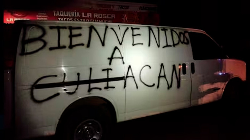 Localizan "varios" cuerpos abandonados en una camioneta en Culiacán 